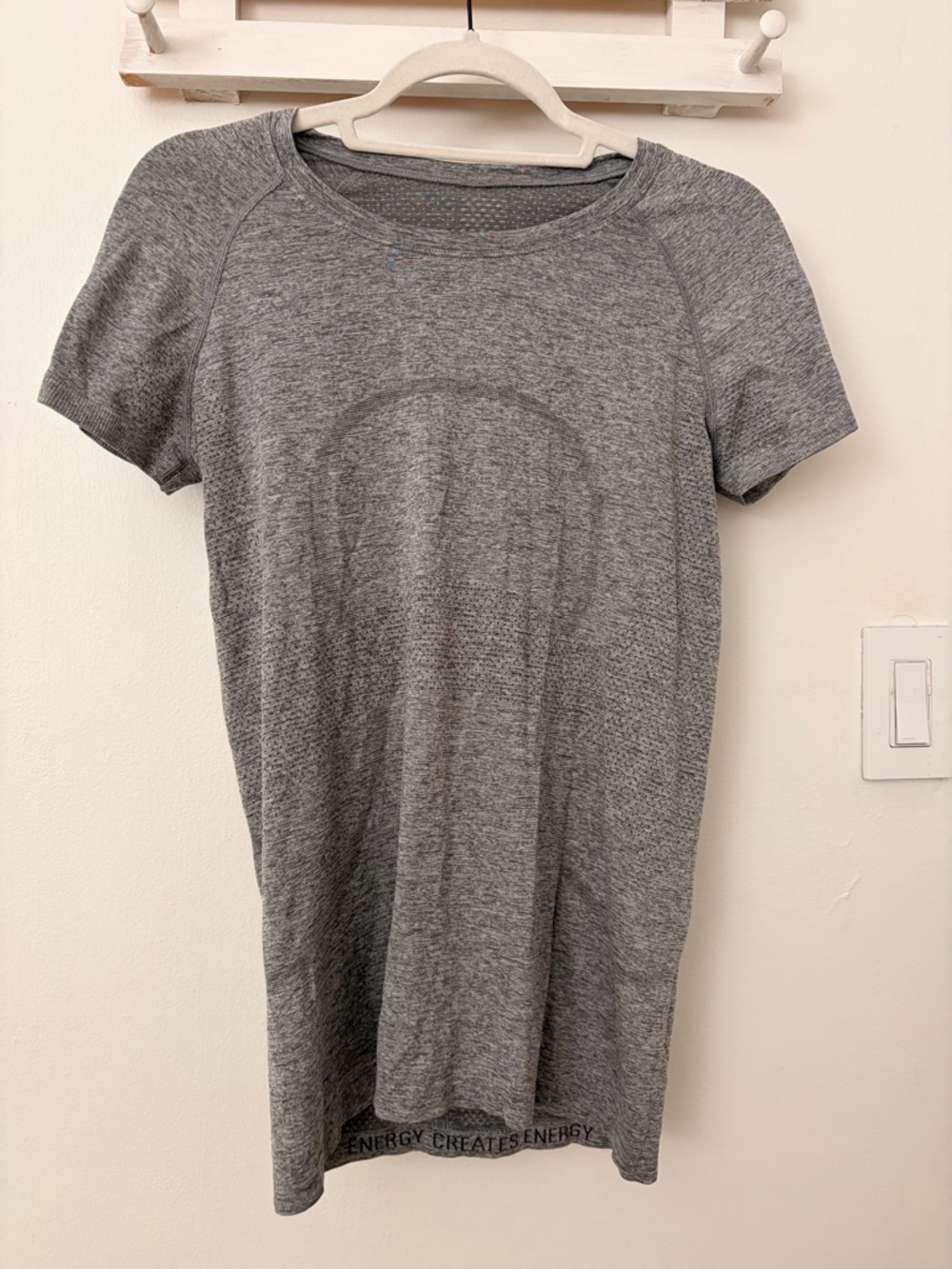 lululemon swiftly Short Sleeve Gray Tee